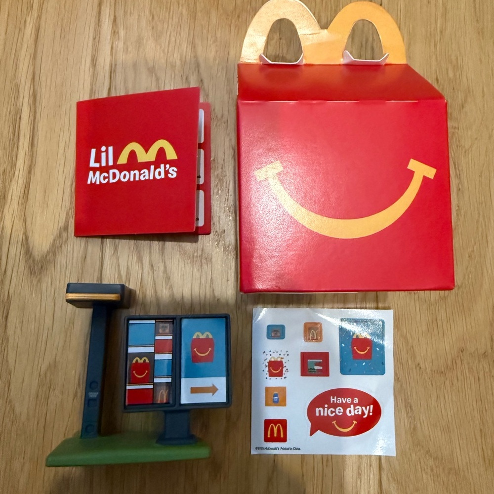 Lil McDonald's Happy Meal drive-thru shaped toy